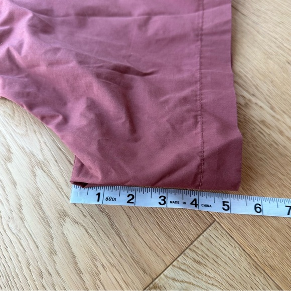 Uniqlo Women Baker cargo Shorts Pink - XS - Picture 13 of 14